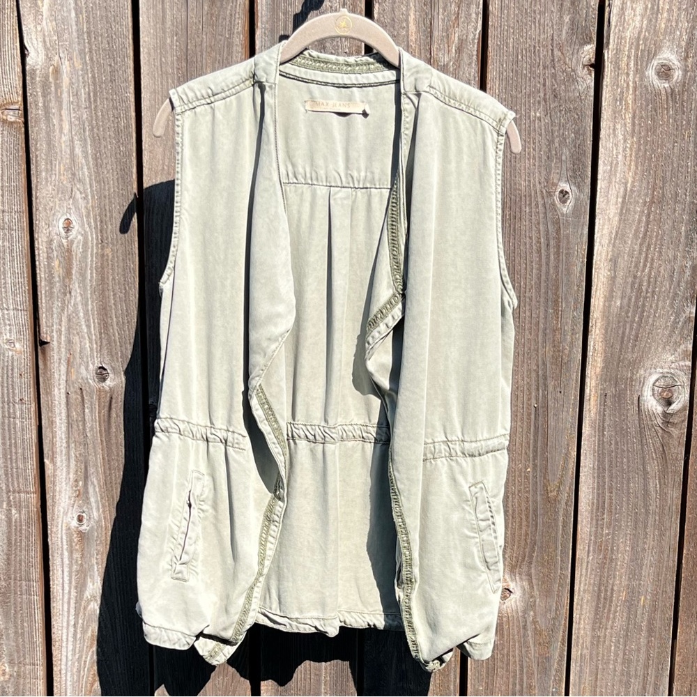 Max Jeans vest size medium